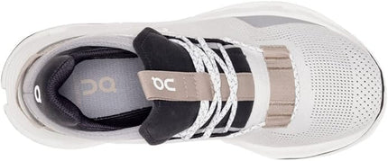 ON Cloudnova Running